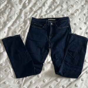 Levi’s 314 Shaping Straight Jeans